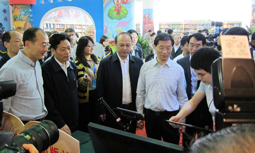 中国矿业大学出版社纸数互动产品惊艳江苏书展