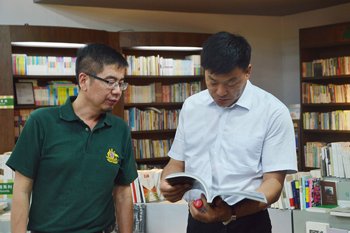 桂林市委常委、副市长毕克新到广西师范大学出