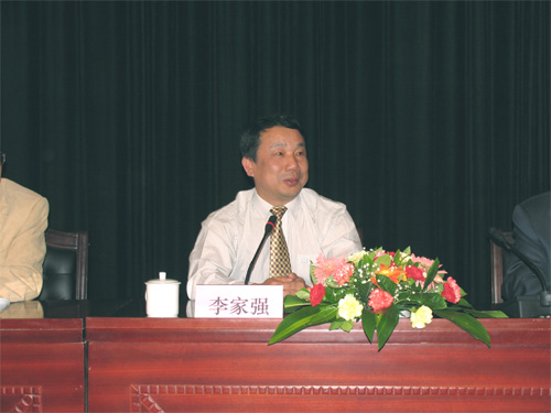 赠书仪式校长讲话